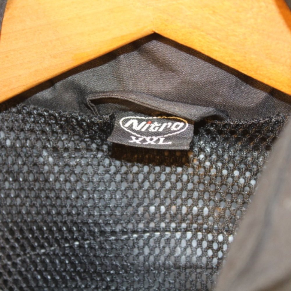 Nitro Racing Rain Suit - Picture 3 of 16